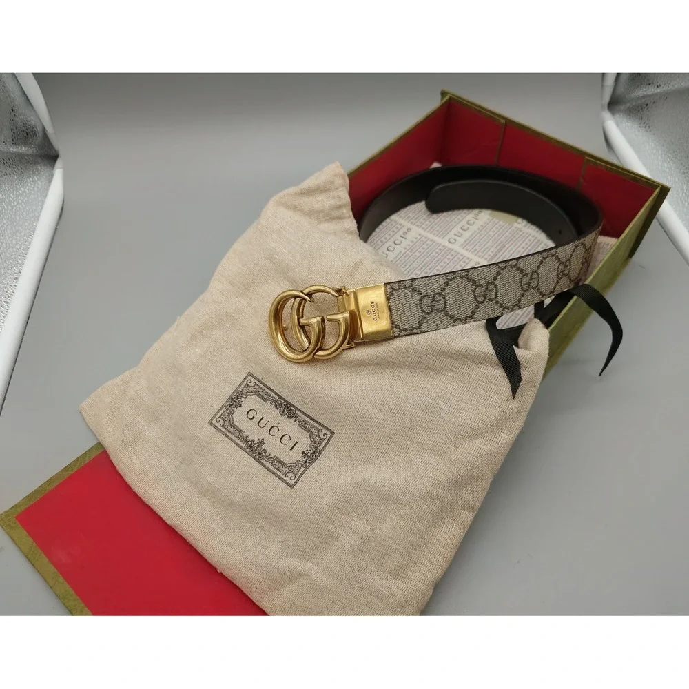 Gucci Reversible GG Supreme Belt Size 80/32